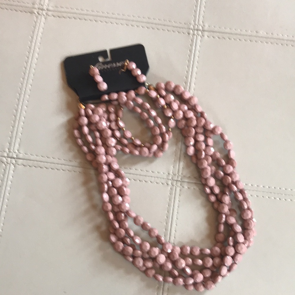 Necklace, earrings and bracelet don’t forget Valentines Day! - Picture 2 of 3